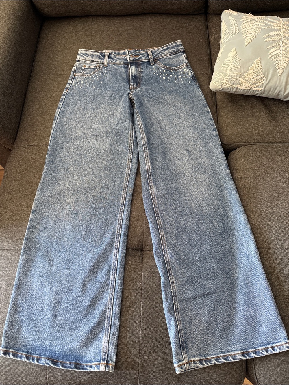 Wide-Leg Women's Blue Jeans with Stud Detail